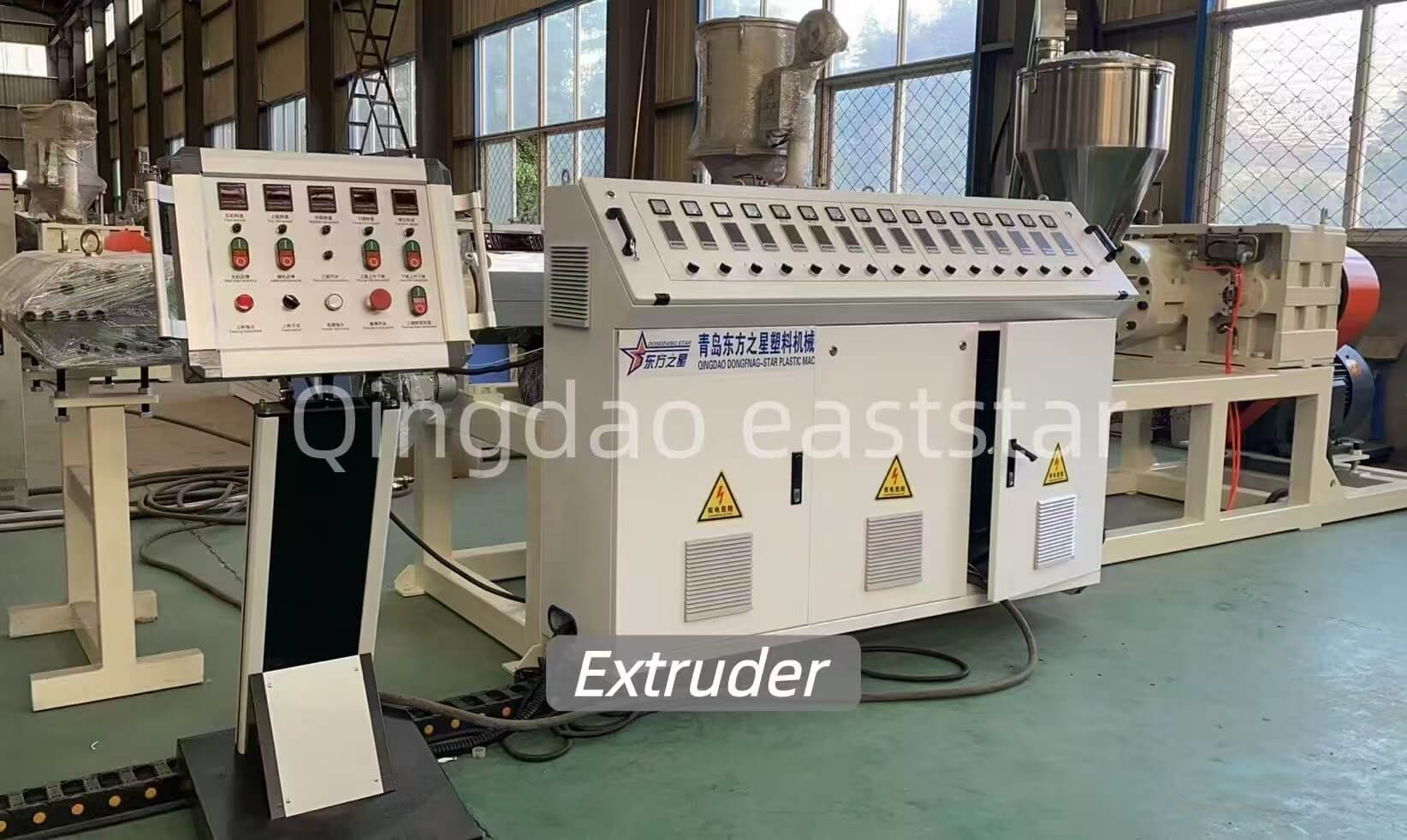 خط إنتاج ألواح الصرف الصحي PE