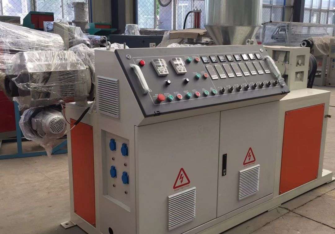 معدات العزل الحراري PP