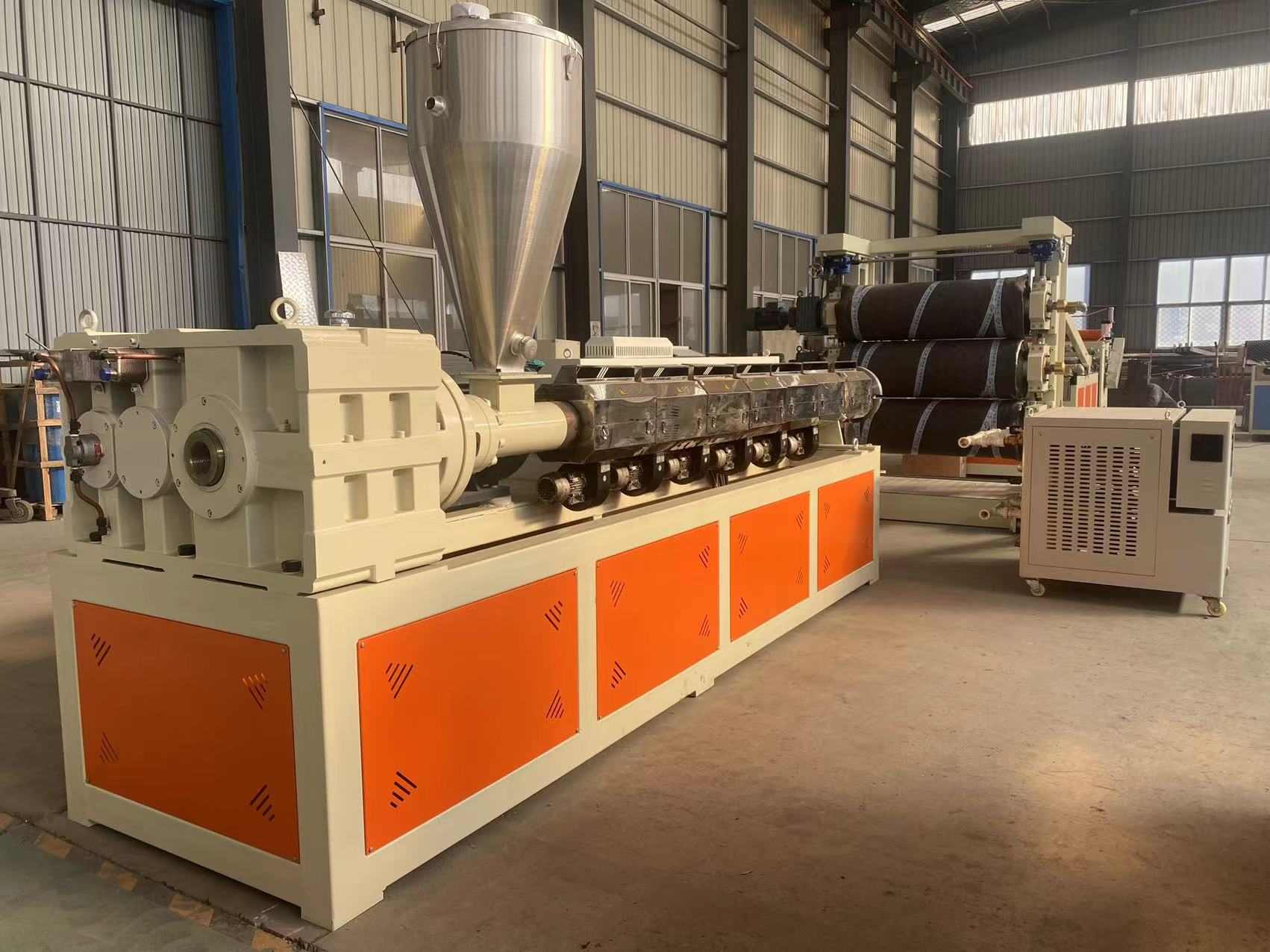 خط إنتاج ألواح كريستال PVC