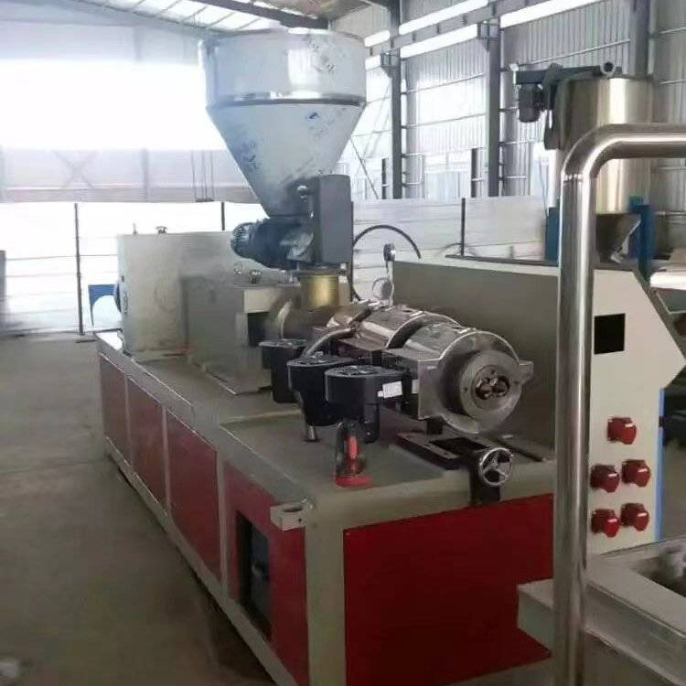 خط إنتاج ألواح الحوائط PVC